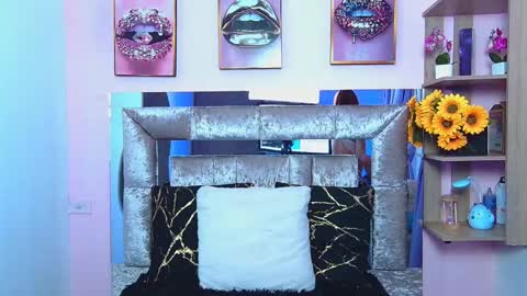 Violeta froz online show from October 24, 2025, 7:21 pm