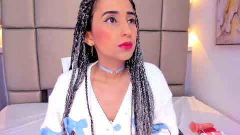 Violett  online show from November 29, 2025, 12:19 pm