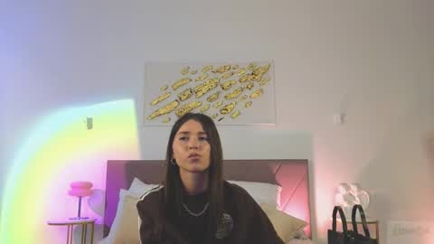 violetta_finch online show from February 12, 2026, 10:21 am