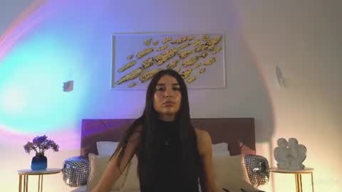 Snapshot of violetta_finch chatting on July 4, 2026, 11:16 am violetta_finch online show from July 4, 2026, 11:16 am