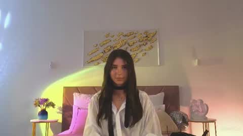 Snapshot of violetta_finch chatting on July 11, 2026, 1:03 pm violetta_finch online show from July 11, 2026, 1:03 pm