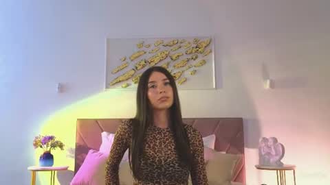 Snapshot of violetta_finch chatting on July 16, 2026, 1:50 pm violetta_finch online show from July 16, 2026, 1:50 pm