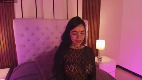 Snapshot of violettaalemida chatting on January 15, 2026, 1:16 pm violettaalemida online show from January 15, 2026, 1:16 pm