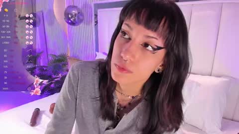 violettacolinss online show from March 3, 2026, 11:38 am