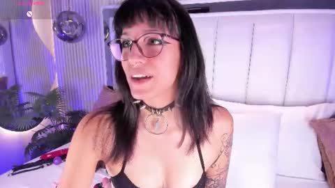 violettacolinss online show from July 8, 2026, 11:48 am