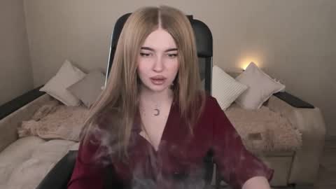 Snapshot of violettaotis chatting on March 6, 2025, 12:30 pm ViolettaOtis online show from March 6, 2025, 12:30 pm