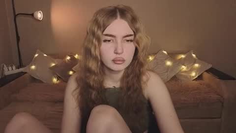 ViolettaOtis online show from February 24, 2026, 2:48 pm