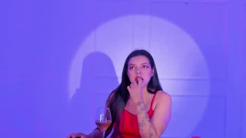 Snapshot of violettarousee chatting on May 20, 2026, 10:05 pm violettarousee online show from May 20, 2026, 10:05 pm