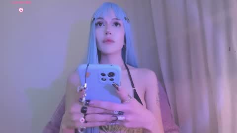 Violett online show from March 4, 2025, 4:27 am