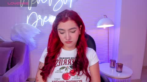 Violett Castel online show from December 28, 2024, 7:43 pm
