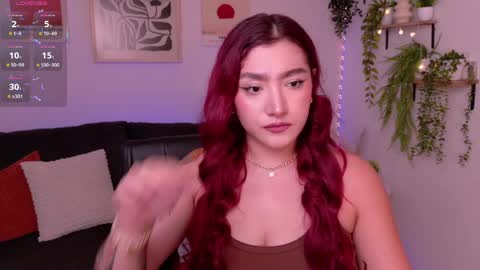 Violett Castel online show from April 8, 2026, 7:47 pm