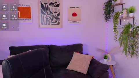 Snapshot of violettcastel chatting on April 20, 2026, 7:26 pm Violett Castel online show from April 20, 2026, 7:26 pm