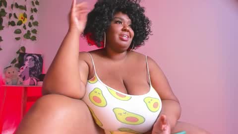 Snapshot of violette_plus chatting on November 6, 2025, 9:37 pm Call me valeria online show from November 6, 2025, 9:37 pm