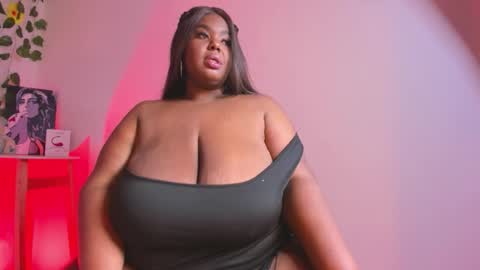 Snapshot of violette_plus chatting on November 11, 2025, 12:43 am Call me valeria online show from November 11, 2025, 12:43 am