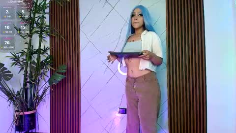 Snapshot of violettenoi chatting on May 17, 2026, 9:33 pm violettenoi online show from May 17, 2026, 9:33 pm