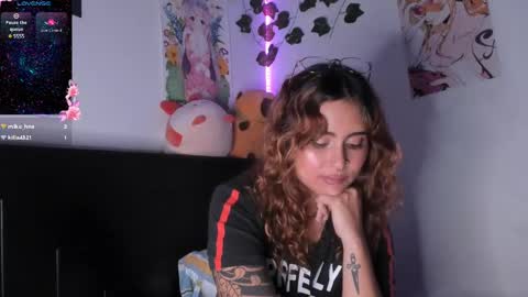 Snapshot of violetteramirez01 chatting on February 7, 2025, 10:09 pm Violette online show from February 7, 2025, 10:09 pm