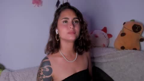 Snapshot of violetteramirez01 chatting on September 24, 2025, 11:30 pm Violette online show from September 24, 2025, 11:30 pm