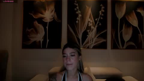 Snapshot of violetthansson chatting on July 8, 2026, 10:42 am Violett online show from July 8, 2026, 10:42 am
