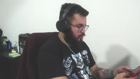 Snapshot of violettouse chatting on May 3, 2026, 9:15 am Jhon online show from May 3, 2026, 9:15 am