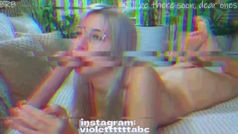 Violetta online show from November 16, 2025, 8:03 pm