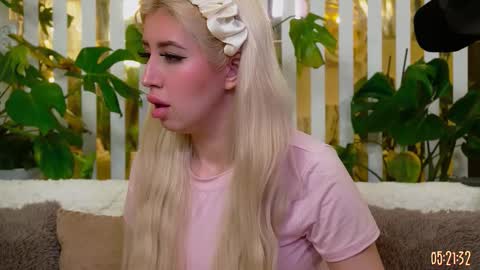 Violetta online show from March 13, 2026, 9:21 pm