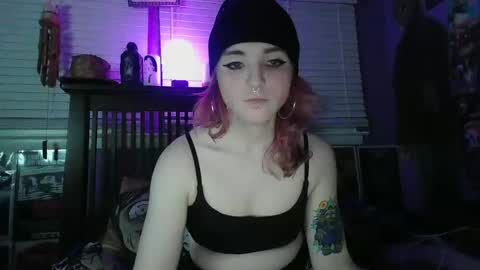 Violet online show from February 7, 2026, 10:57 pm