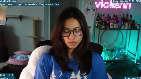 follow me on twitter violishh and ig violishh  online show from February 2, 2025, 8:19 pm