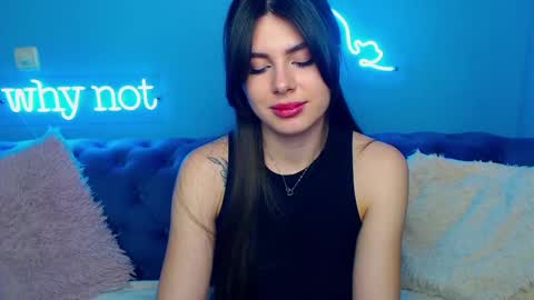 Snapshot of viollinalv chatting on February 24, 2025, 8:49 am viollinalv online show from February 24, 2025, 8:49 am