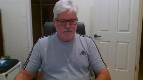 viper654321 online show from October 18, 2025, 7:42 am