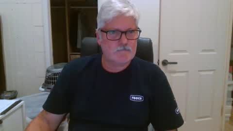 viper654321 online show from January 7, 2026, 7:44 am