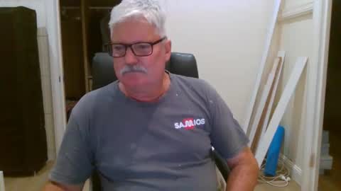 viper654321 online show from January 12, 2026, 7:35 am