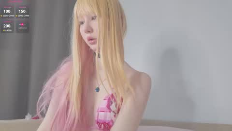  Lily  online show from January 19, 2026, 5:44 am