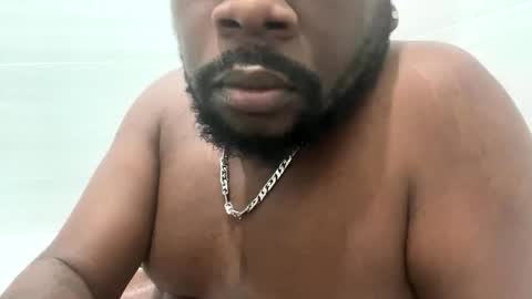 Elle Hood online show from December 1, 2025, 2:27 am