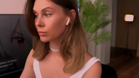 virtual_muse_bc online show from September 13, 2025, 8:03 am