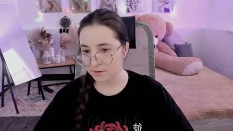 Snapshot of virtualvoyant chatting on March 4, 2026, 7:25 am your love online show from March 4, 2026, 7:25 am