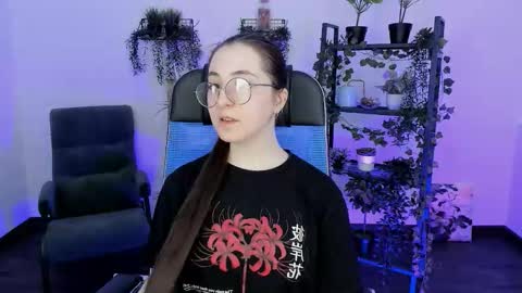 Snapshot of virtualvoyant chatting on March 25, 2026, 4:35 pm your love online show from March 25, 2026, 4:35 pm