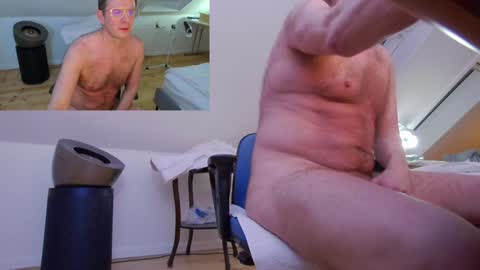 viahuer7 online show from December 22, 2024, 6:26 pm