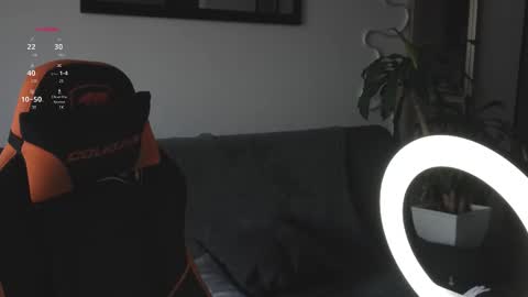 VITO BENZ online show from October 28, 2025, 12:41 pm