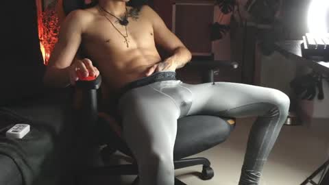 VITO BENZ online show from April 13, 2026, 4:18 am