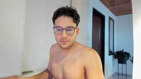 Vito Ferrer online show from December 14, 2025, 11:26 am