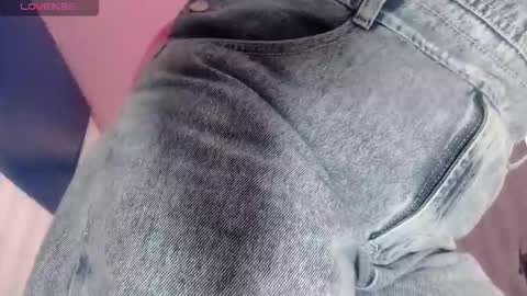 Snapshot of vitoria23_ chatting on December 5, 2025, 2:14 pm victoria 3 online show from December 5, 2025, 2:14 pm