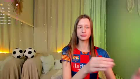 Snapshot of vivalavika chatting on July 7, 2026, 6:38 am just Vi online show from July 7, 2026, 6:38 am