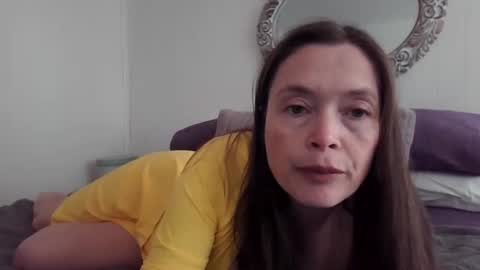 vivian online show from December 16, 2024, 2:27 pm