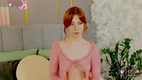 Snapshot of vivi_west chatting on July 5, 2026, 6:26 pm vivi_west online show from July 5, 2026, 6:26 pm