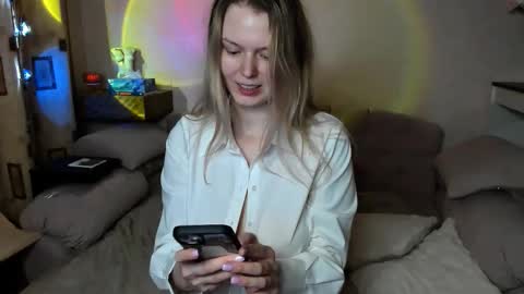 vivian_alison online show from February 19, 2026, 8:27 pm