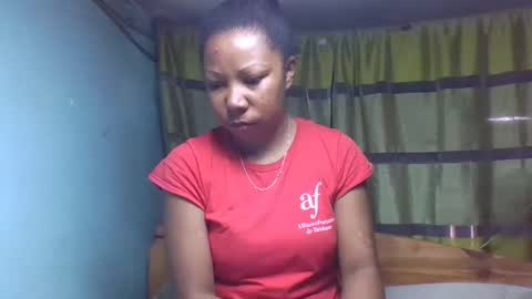 Snapshot of viviane0812 chatting on October 22, 2025, 9:42 am viviane0812 online show from October 22, 2025, 9:42 am
