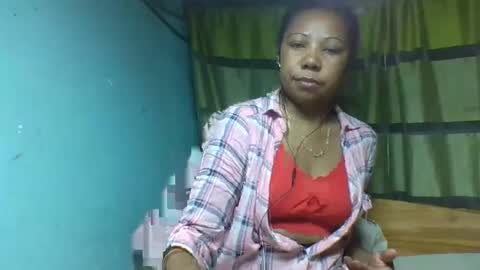 Snapshot of viviane0812 chatting on November 23, 2025, 12:54 am viviane0812 online show from November 23, 2025, 12:54 am