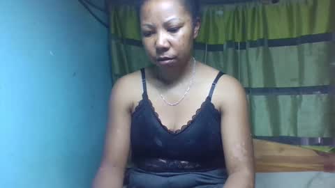 Snapshot of viviane0812 chatting on November 28, 2025, 7:11 am viviane0812 online show from November 28, 2025, 7:11 am