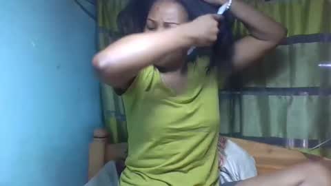 Snapshot of viviane0812 chatting on December 5, 2025, 9:29 am viviane0812 online show from December 5, 2025, 9:29 am