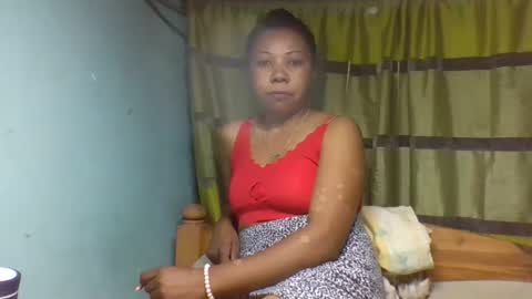 Snapshot of viviane0812 chatting on December 19, 2025, 5:31 pm viviane0812 online show from December 19, 2025, 5:31 pm